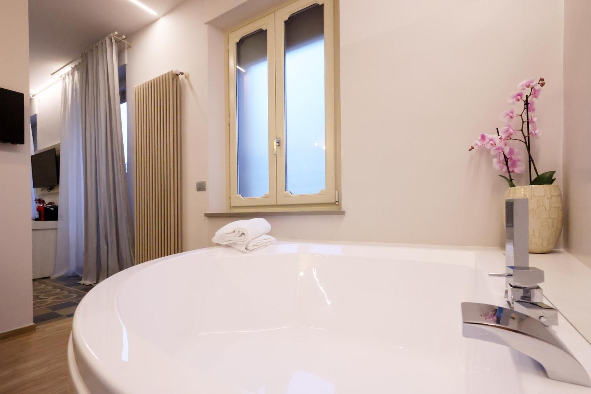 알바 Palazzo Belli B&B 외부 사진