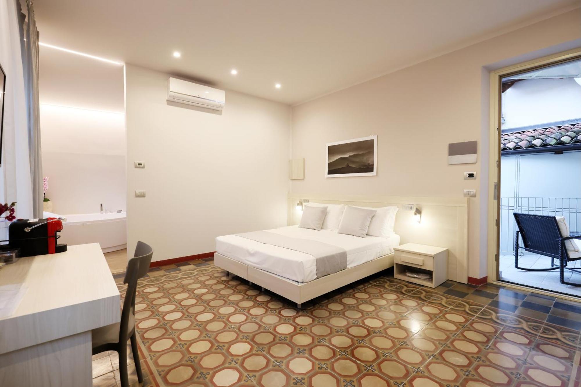 알바 Palazzo Belli B&B 외부 사진