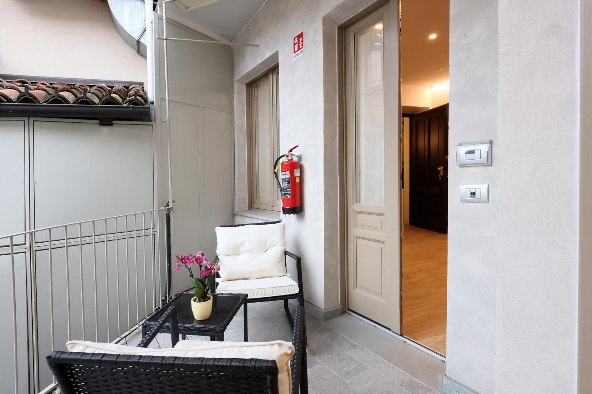 알바 Palazzo Belli B&B 외부 사진
