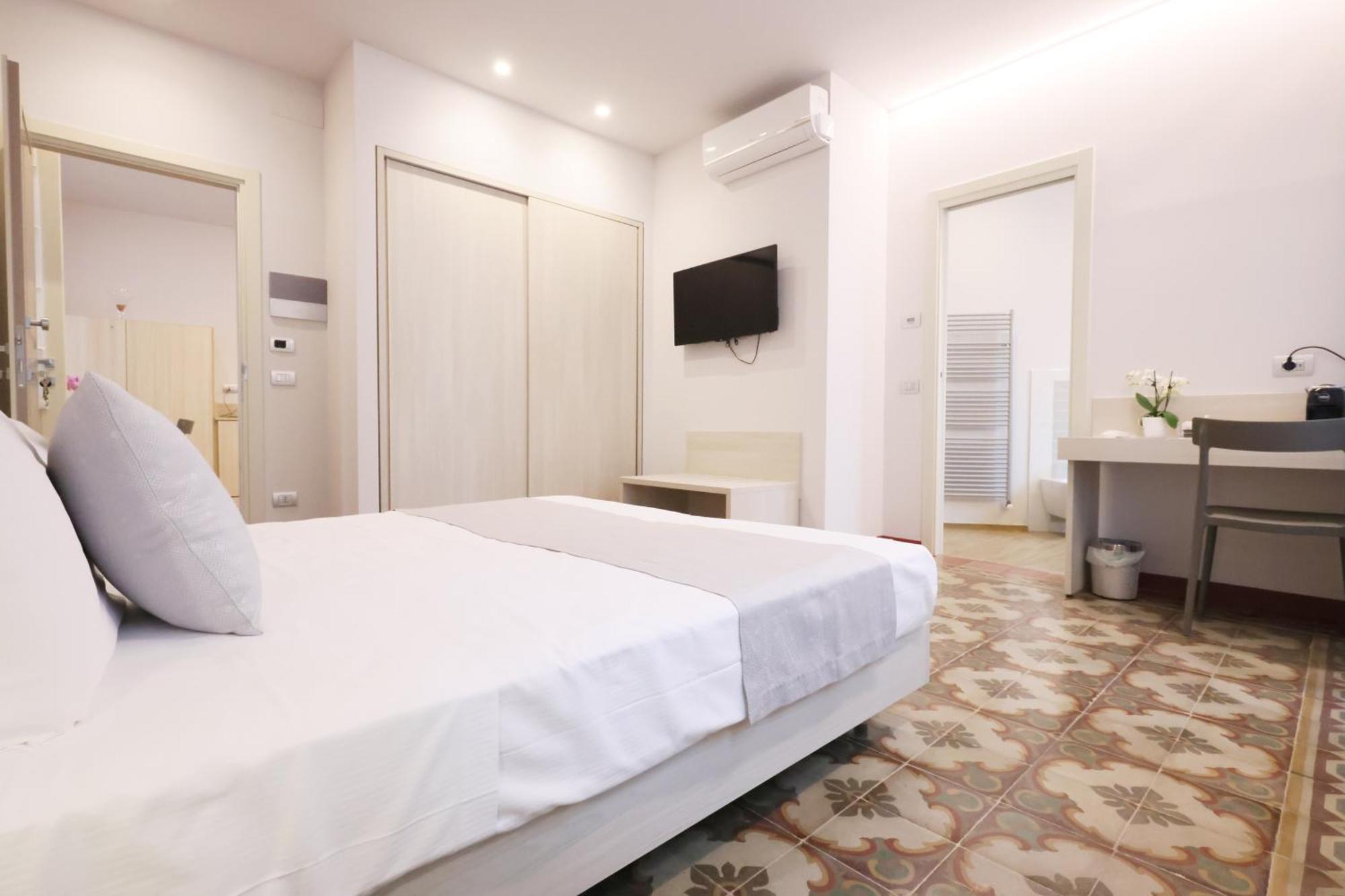 알바 Palazzo Belli B&B 외부 사진