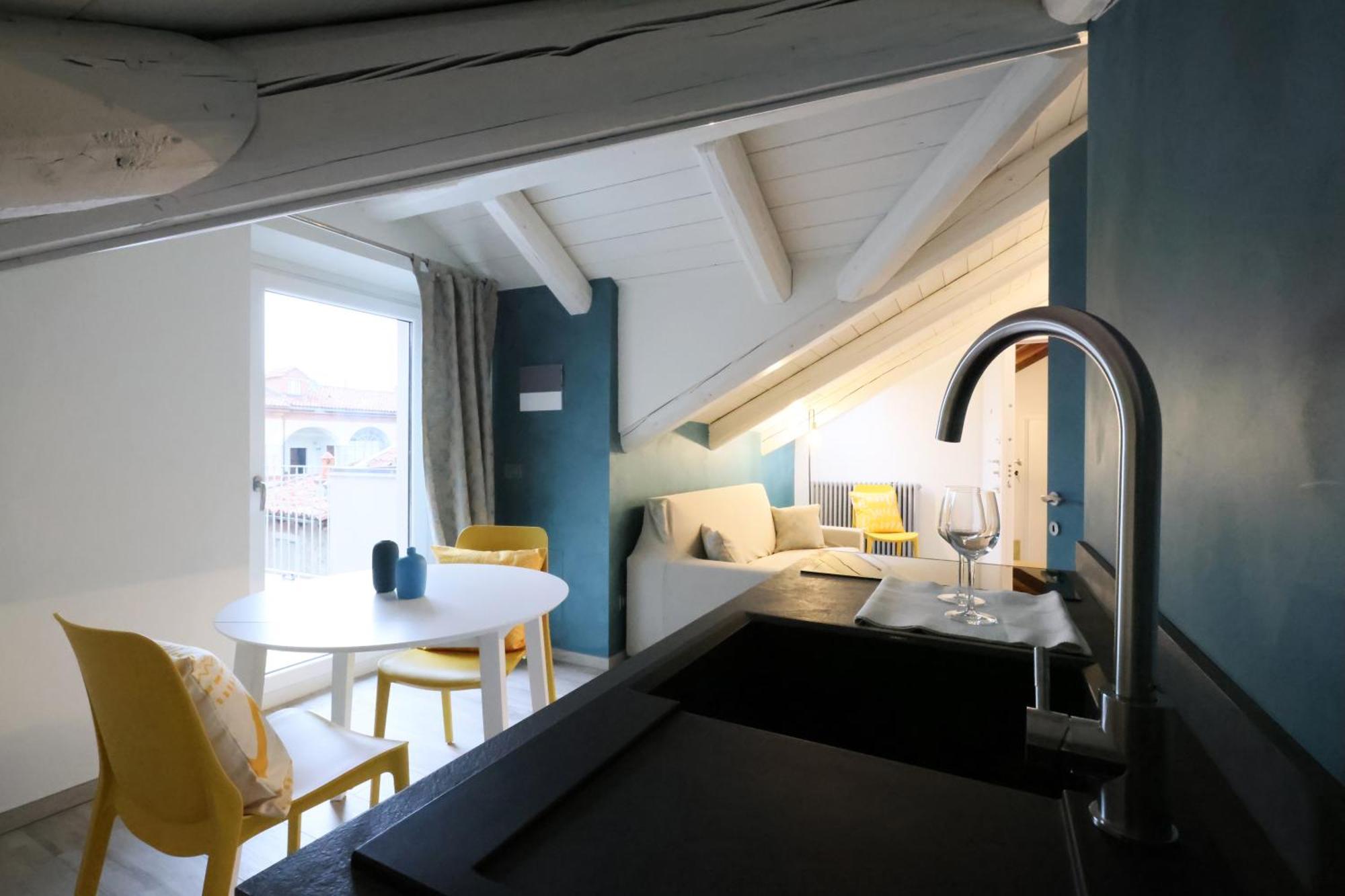알바 Palazzo Belli B&B 외부 사진